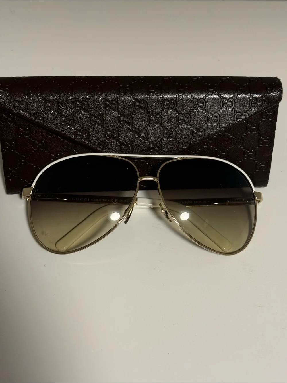 Gucci Women White & Gold Aviator Sunglasses